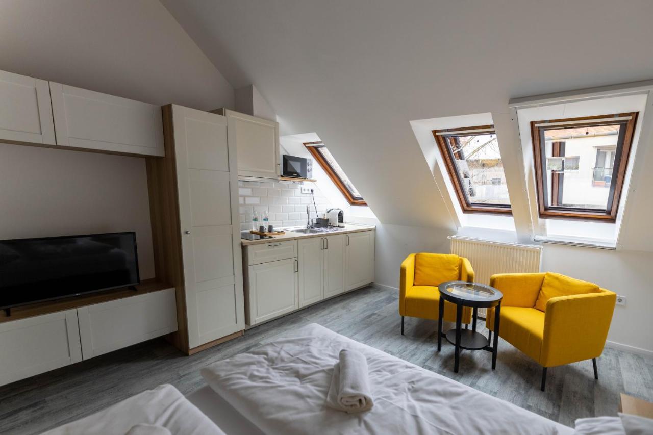 Roomstore Studio Apartments Erlau Exterior foto